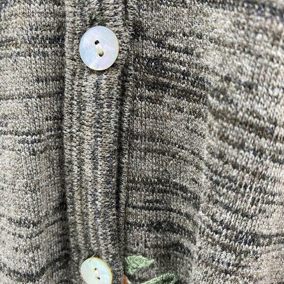 Fig & Flower Anthropologie Button down cardigan fl - Picture 4 of 6